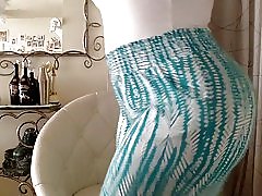 Эльке дразнить попа жеребец