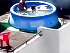 Отправка жира железа на бассейн