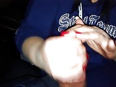 Дрочит БДСМ мой хуй